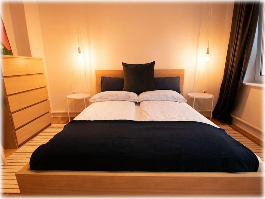 Gemuetlich - 2 Zimmer-Altbau, 24H Check-In Kiel Eksteriør billede